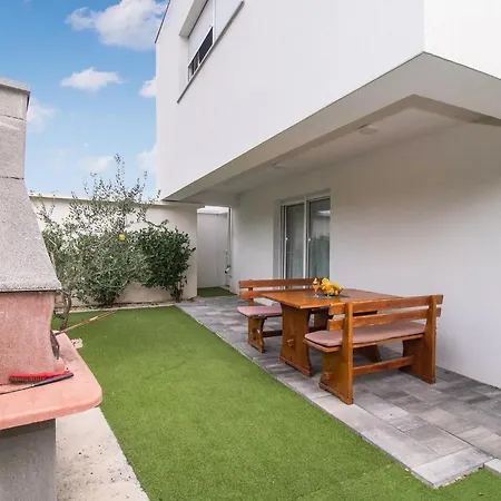 Vlahov Iv Holiday home